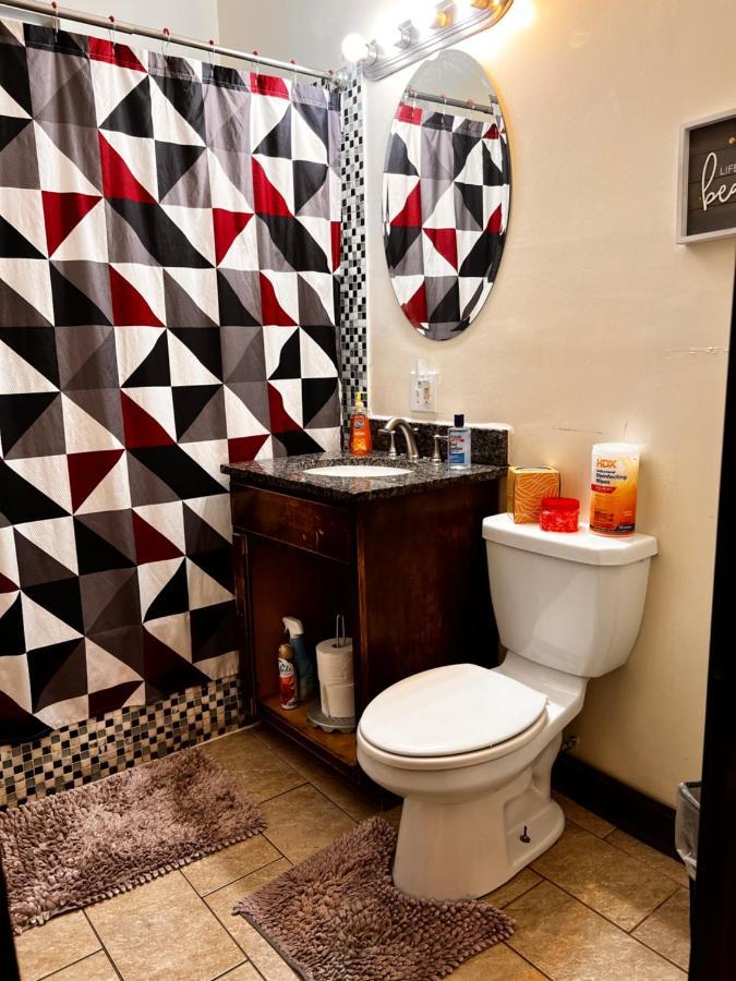 Hotel Clean, Spacious, Inexpensive Queen Br Chicago Exterior foto